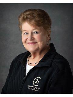 Trudy Bunge from CENTURY 21 Twin Lakes Realty