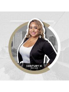 Gissela Argueta from CENTURY 21 Next Level