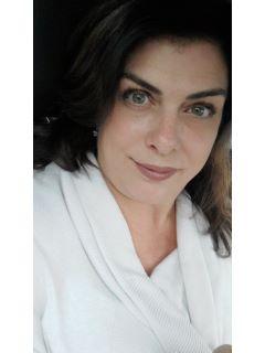 Liz Benuscak profile photo