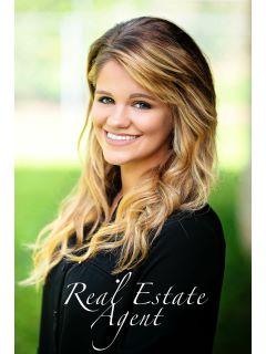 Kari McGee from CENTURY 21 Delia Realty Group