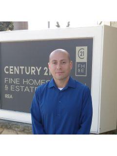 Mauro Valdivia from CENTURY 21 Real Estate Alliance