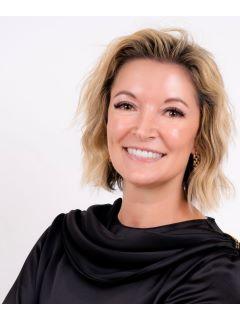 Claudia Alton of Dragos & Co profile photo