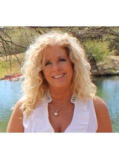 Loni Giles from CENTURY 21 1st Choice Realty