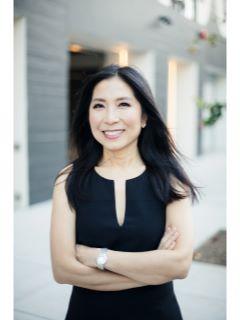 Joanne Leong from CENTURY 21 Real Estate Alliance