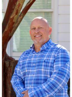 Michael Hires from CENTURY 21 Realty Advisors