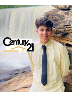 Juan Llamas from CENTURY 21 Total Real Estate Solutions