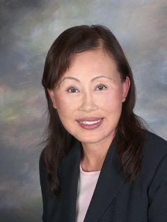Becky Wu from CENTURY 21 Affiliated