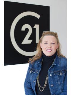 Catherine Farb from CENTURY 21 Circle