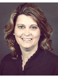 Dee Moore from CENTURY 21 Legacy