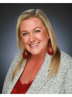 Ashley Mullinax of The Ashley Sells Fast Team from CENTURY 21 Crowe Realty