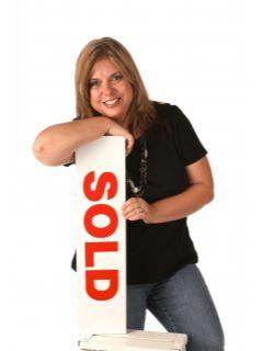 Deana Selby from CENTURY 21 Glover Town & Country