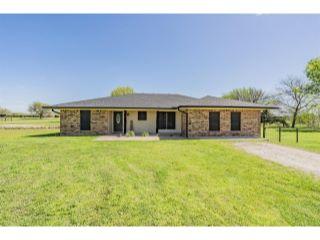 Property in Decatur, TX thumbnail 6