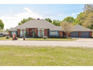 Property in Runaway Bay, TX 76426 thumbnail 0