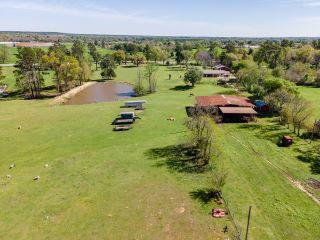 Property in Center, TX 75935 thumbnail 1