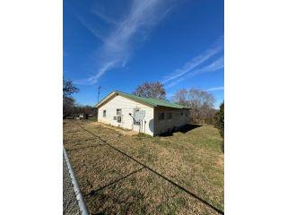 Property in West Plains, MO thumbnail 4