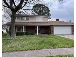 Property in Carbondale, IL thumbnail 6