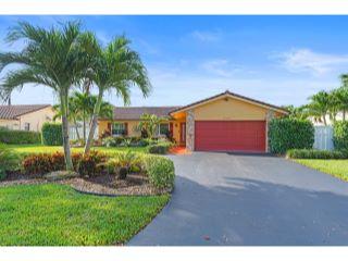 Property in Coral Springs, FL thumbnail 2