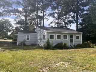 Property in Bladenboro, NC 28320 thumbnail 1