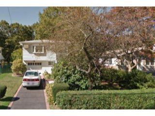 Property in Bay Shore, NY 11706 thumbnail 0