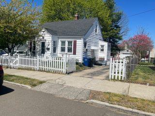 Property in Bridgeport, CT thumbnail 2