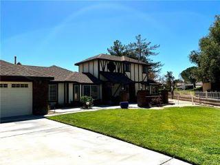 Property in Helendale, CA thumbnail 1