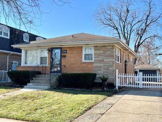 Property in Chicago, IL 60652 thumbnail 0