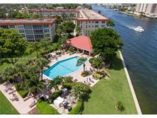 Property in Lighthouse Point, FL thumbnail 4