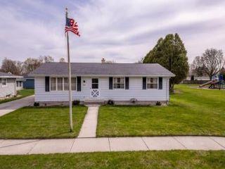 Property in Sheboygan, WI thumbnail 2