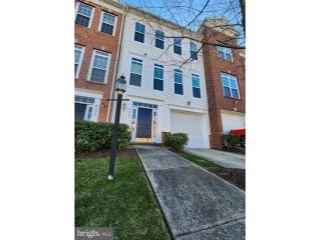 Property in Suitland, MD 20746 thumbnail 1