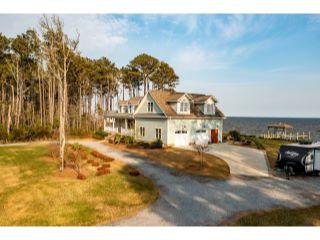 Property in Oriental, NC 28571 thumbnail 1