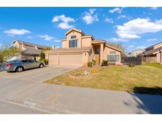 Property in Palmdale, CA thumbnail 6