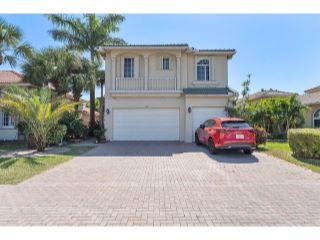 Property in Royal Palm Beach, FL thumbnail 3