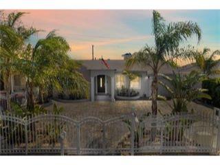Property in North Hollywood, CA thumbnail 4