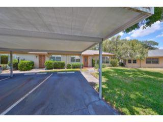 Property in Sun City Center, FL thumbnail 3