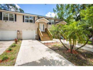 Property in Jacksonville, FL thumbnail 5