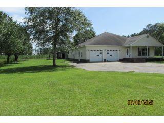 Property in Maxton, NC 28364 thumbnail 2