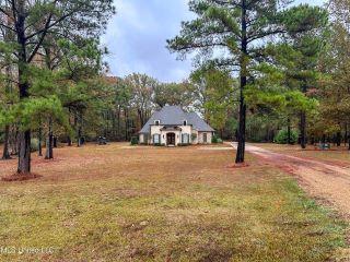 Property in Canton, MS thumbnail 5