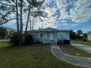 Property in Fort Myers, FL thumbnail 5