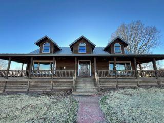 Property in Mammoth Spring, AR thumbnail 1