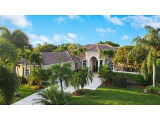 Property in Palm Beach Gardens, FL thumbnail 2