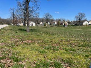 Property in West Plains, MO thumbnail 4