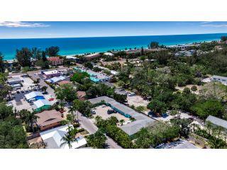 Property in Longboat Key, FL 34228 thumbnail 1