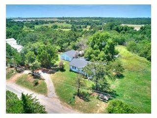 Property in Edmond, OK thumbnail 2