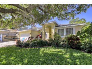 Property in Palm Harbor, FL thumbnail 4