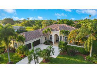 Property in Palm Beach Gardens, FL 33412 thumbnail 1