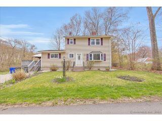 Property in Coventry, CT thumbnail 4