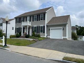 Property in New Bedford, MA 02745 thumbnail 1