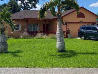 Property in West Palm Beach, FL thumbnail 2