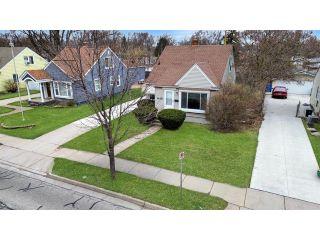 Property in Royal Oak, MI 48073 thumbnail 2