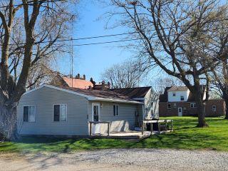Property in Rockwell, IA thumbnail 2